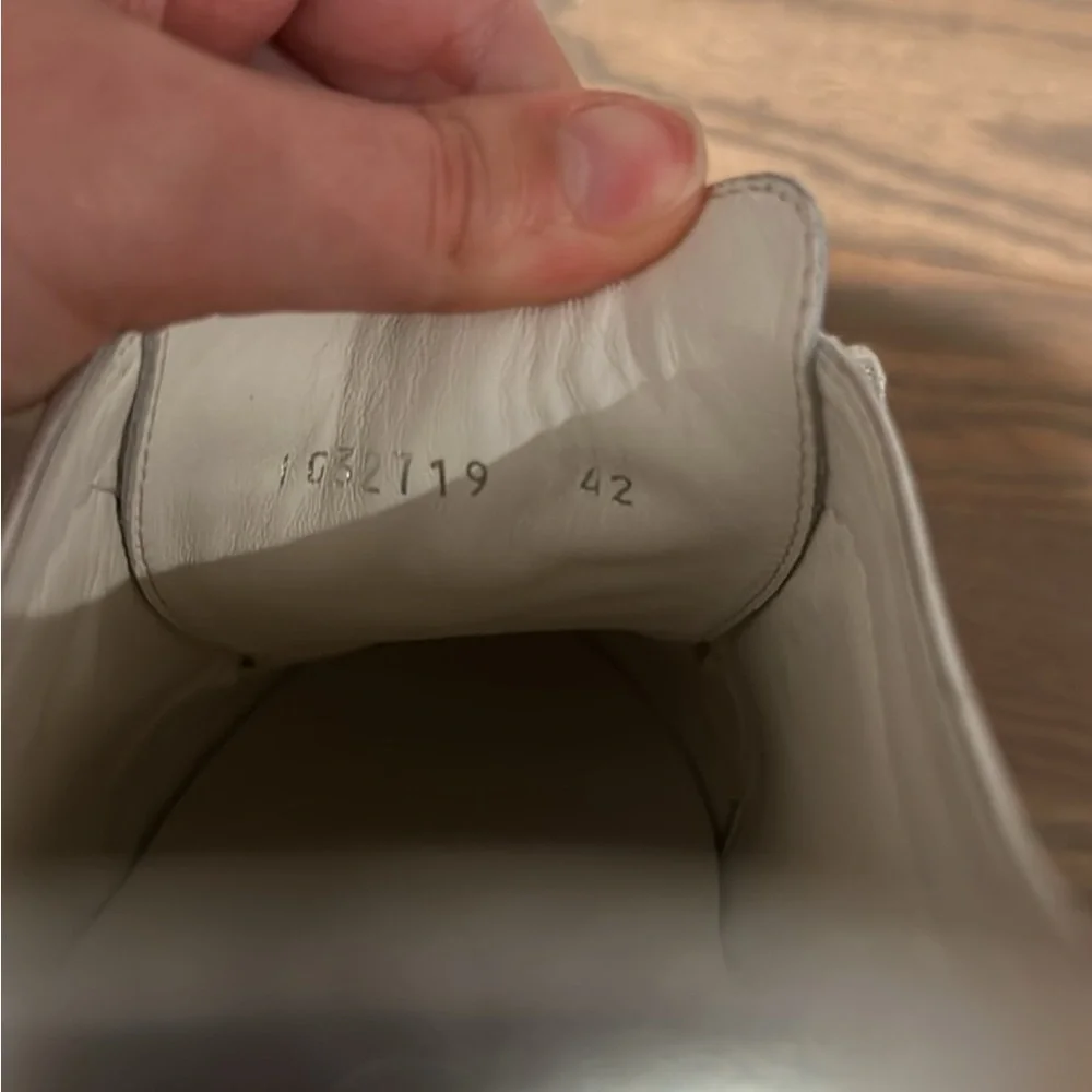 CHANEL Silver and White Reflective Sneakers with Minimalist Design - Picture 7 of 8